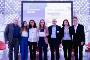 Schneider Electric certificazione parità di genere